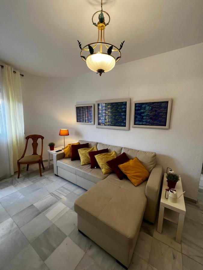Synergy Apartment, 2 Bedroom, City Center By Namaste Elite 토레몰리노스 외부 사진