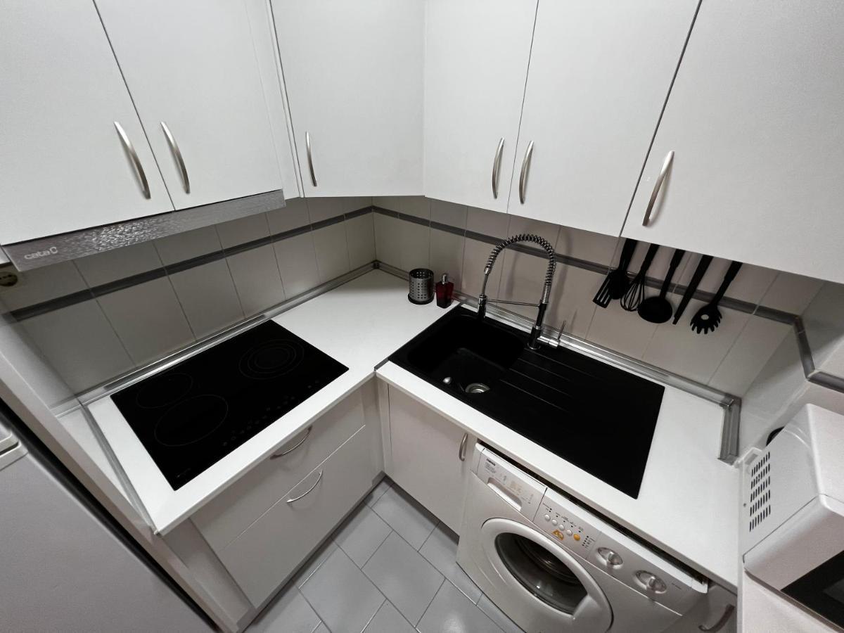 Synergy Apartment, 2 Bedroom, City Center By Namaste Elite 토레몰리노스 외부 사진