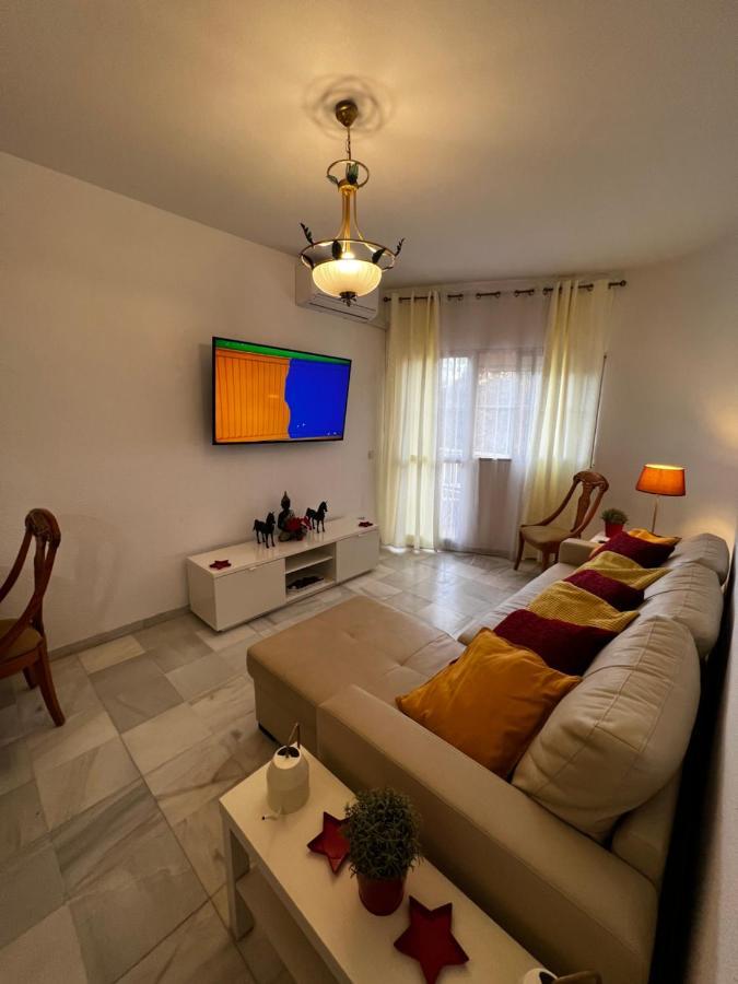 Synergy Apartment, 2 Bedroom, City Center By Namaste Elite 토레몰리노스 외부 사진