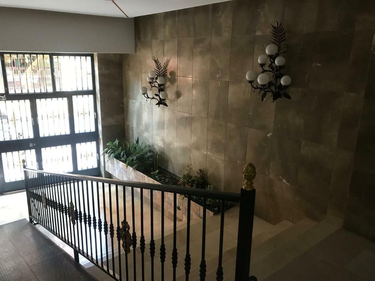 Synergy Apartment, 2 Bedroom, City Center By Namaste Elite 토레몰리노스 외부 사진